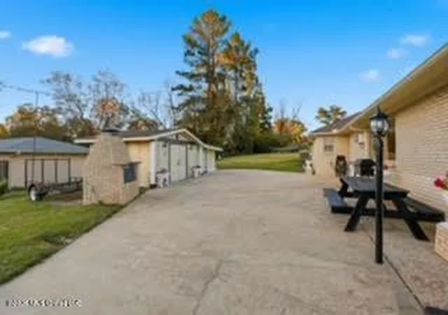 Homes for sale in Vicksburg, MS | 206 Plantation, Vicksburg, MS 39183 | MLS# 4145872