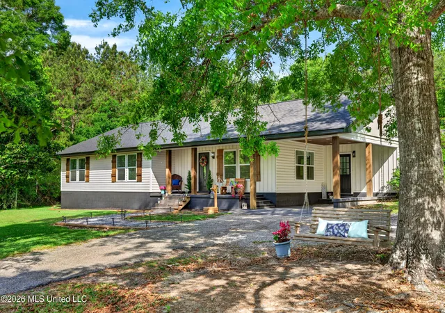 Photo 4 of Single family home for sale at 469 E Highway 26, Poplarville, MS 39470 | MLS# 4145944 | Listing updated on 2026-09-03