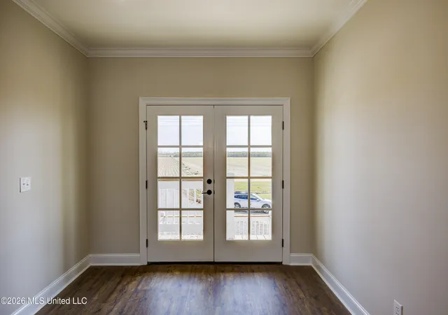 Photo 4 of Single family home for sale at 2414 Eagle Lake Shore Rd, Vicksburg, MS 39183 | MLS# 4146604 | Listing updated on 2026-09-03