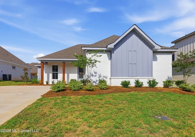 Photo 2 of Single family home for sale at 160 Bronson Bnd, Flowood, MS 39232 | MLS# 4151646 | Listing updated on 2026-09-03