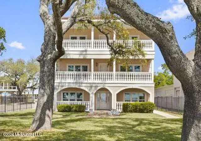2nd image of 1100 E Beach Blvd, Long Beach, MS 39560 | MLS# 4147704