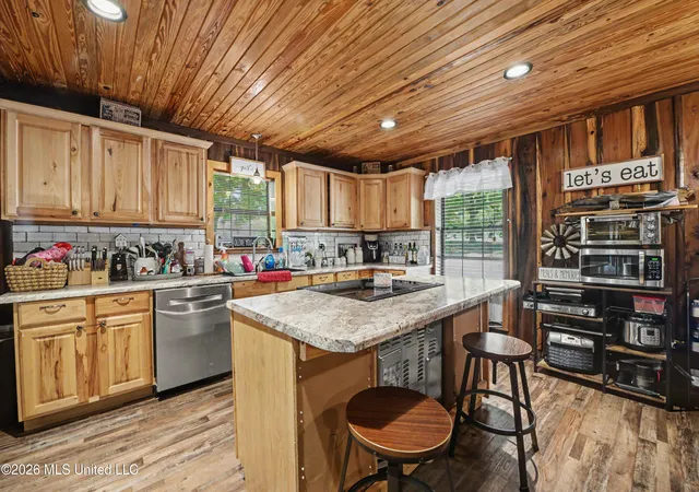 Homes for sale in Lucedale, MS | 182 Rolling Woods Rd Rd, Lucedale, MS 39452 | MLS# 4146195