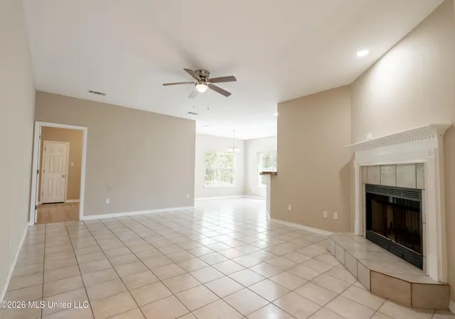 Photo 4 of Single family home for sale at 27 Maroon Dr, Picayune, MS 39466 | MLS# 4146194 | Listing updated on 2026-04-24
