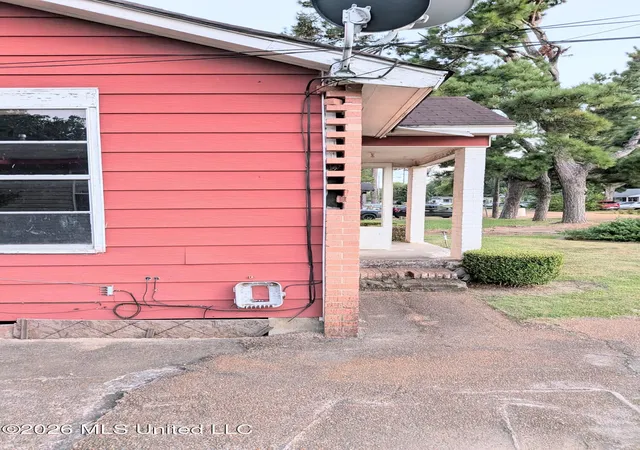 Photo 3 of Single family home for sale at 4032 N Wabash St, Jackson, MS 39213 | MLS# 4159078 | Listing updated on 2026-08-21