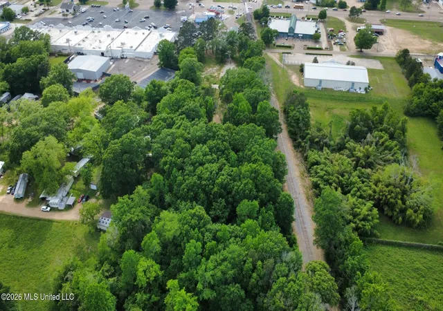 Photo 1 of Land for sale at 402 Drury Ln, Brookhaven, MS 39601 | MLS# 4146301 | Listing updated on 2026-07-05