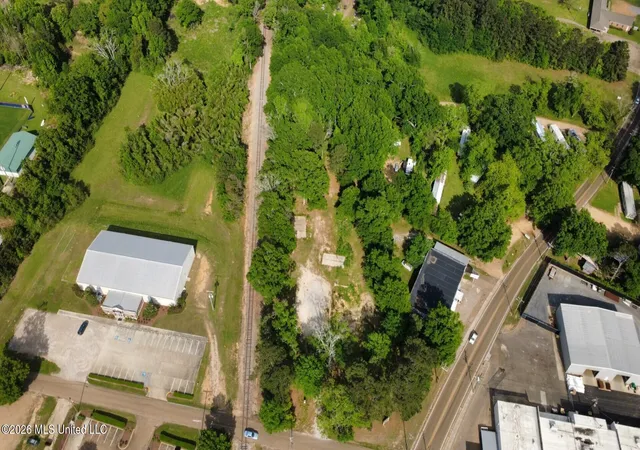 Photo 2 of Land for sale at 402 Drury Ln, Brookhaven, MS 39601 | MLS# 4146301 | Listing updated on 2026-07-05