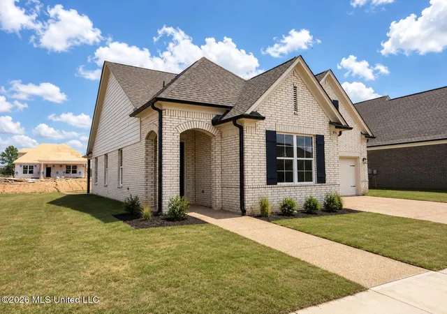 Photo 3 of Single family home for sale at 836 Coahoma Ct, Nesbit, MS 38651 | MLS# 4146385 | Listing updated on 2026-10-05