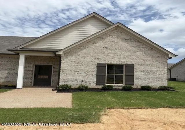Photo 1 of Single family home for sale at 3015 Luna Way, Southaven, MS 38672 | MLS# 4146453 | Listing updated on 2026-06-27