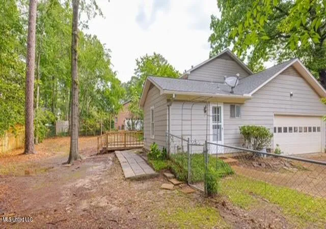 3rd image of 5477 River Thames Pl, Jackson, MS 39211 | MLS# 4146424