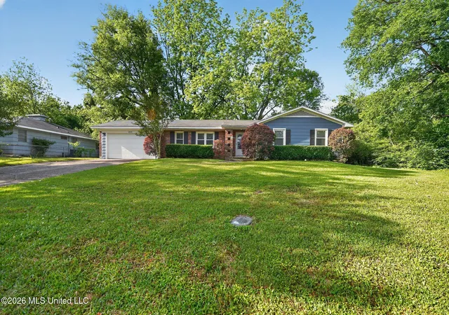 Photo 1 of Single family home for sale at 1623 Wilhurst St, Jackson, MS 39211 | MLS# 4147016 | Listing updated on 2026-09-17