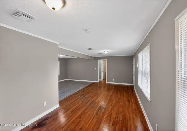 Photo 4 of Single family home for sale at 1623 Wilhurst St, Jackson, MS 39211 | MLS# 4147016 | Listing updated on 2026-09-17