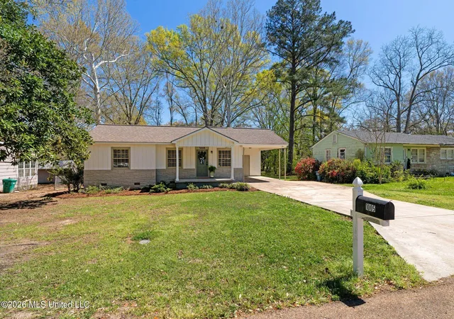 Homes for sale in Brookhaven, MS | 1005 S Jackson Street, Brookhaven, MS 39601 | MLS# 4146445