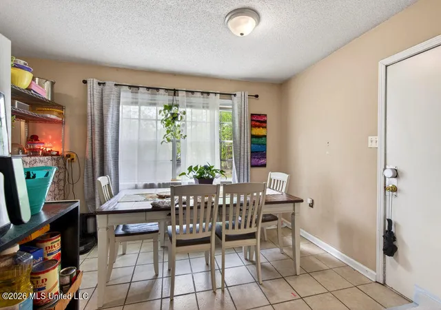 Photo 4 of Single family home for sale at 2702 E Angela Cir, Gulfport, MS 39503 | MLS# 4146530 | Listing updated on 2026-04-21