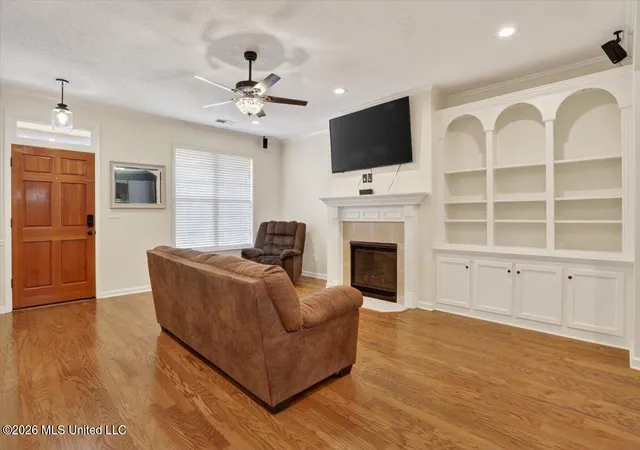 Photo 3 of Single family home for sale at 4720 N Ter Stone Dr, Olive Branch, MS 38654 | MLS# 4146538 | Listing updated on 2026-08-29