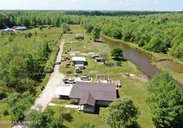 Photo 3 of Land for sale at 951 S Mount Zion Rd, Byhalia, MS 38611 | MLS# 4146543 | Listing updated on 2026-09-16