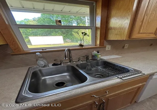 Homes for sale in Vicksburg, MS | 405 Longwood Dr, Vicksburg, MS 39180 | MLS# 4146616