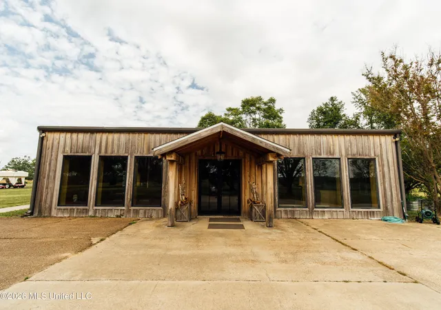 Photo 3 of Land for sale at 63001 Us 82, Greenwood, MS 38930 | MLS# 4146666 | Listing updated on 2026-04-21