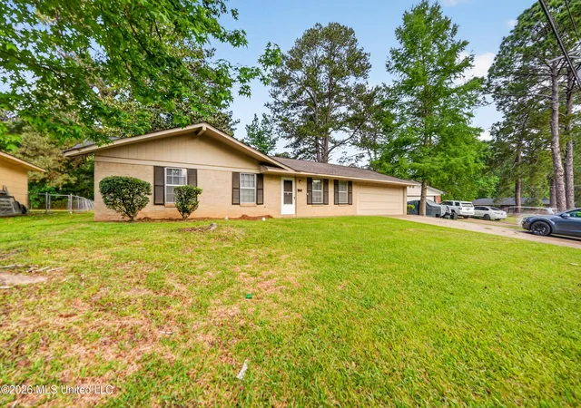 3rd image of 3009 Suncrest Dr, Jackson, MS 39212 | MLS# 4147620