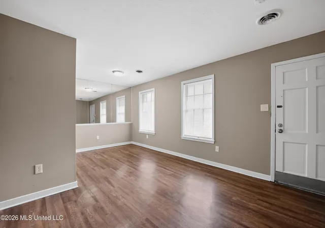 4th image of 3009 Suncrest Dr, Jackson, MS 39212 | MLS# 4147620