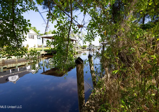 Photo 1 of Land for sale at 1305 Cove Ave, Ocean Springs, MS 39564 | MLS# 4146840 | Listing updated on 2026-05-19