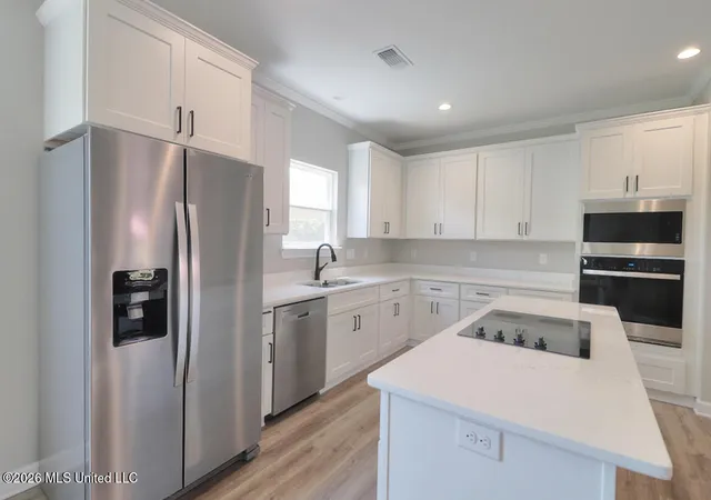 Photo 2 of Single family home for sale at 166 Daisy St, Biloxi, MS 39531 | MLS# 4149180 | Listing updated on 2026-08-28
