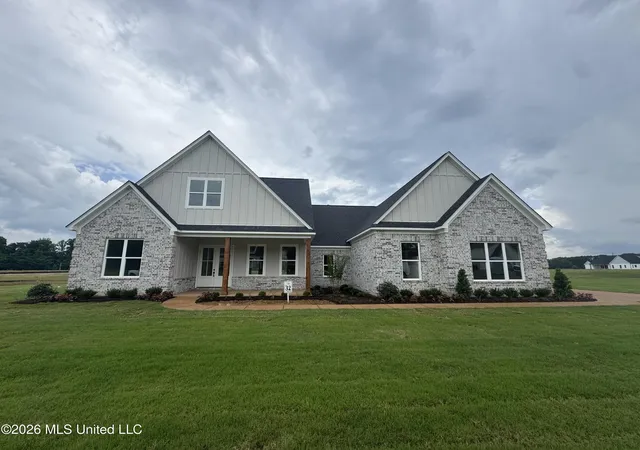 Homes for sale in Hernando, MS | 1701 Tributary Dr, Hernando, MS 38632 | MLS# 4146873