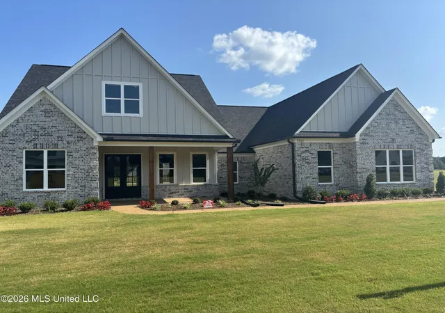 Homes for sale in Hernando, MS | 1701 Tributary Dr, Hernando, MS 38632 | MLS# 4146873