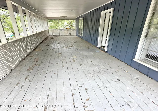 Homes for sale in Ocean Springs, MS | 8824 Mermaid Ave, Ocean Springs, MS 39564 | MLS# 4146880