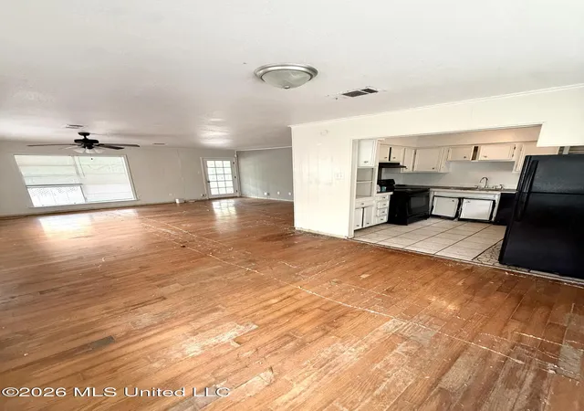 Homes for sale in Ocean Springs, MS | 8824 Mermaid Ave, Ocean Springs, MS 39564 | MLS# 4146880