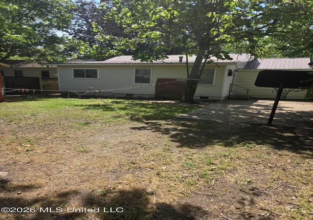 Photo 3 of Single family home for sale at 541 Pecan St, Marks, MS 38646 | MLS# 4146955 | Listing updated on 2026-07-20