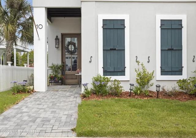 5th image of 10 Chapel Hill Rd, Bay Saint Louis, MS 39520 | MLS# 4147035