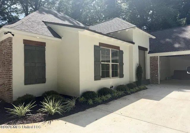 Photo 34 of Single family home for sale at 46 Fairway Dr, Natchez, MS 39120 | MLS# 4147072 | Listing updated on 2026-08-17