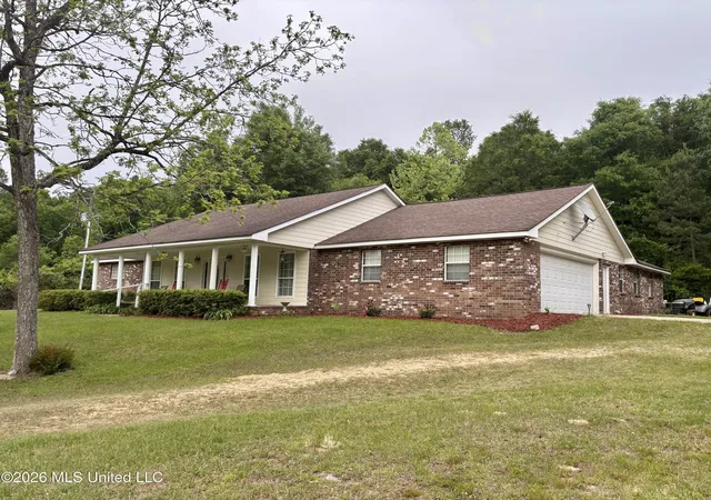 Homes for sale in Columbia, MS | 59 Thomas Ln, Columbia, MS 39429 | MLS# 4147192