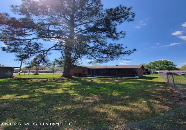 Homes for sale in Lucedale, MS | 54 Sinclair St, Lucedale, MS 39452 | MLS# 4147201