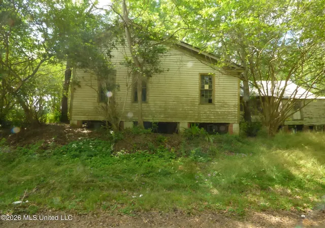 Homes for sale in Liberty, MS | 261 Holmes St, Liberty, MS 39645 | MLS# 4147415