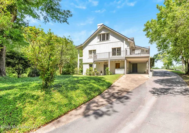 Photo 2 of Single family home for sale at 2617 Confederate Ave, Vicksburg, MS 39180 | MLS# 4147204 | Listing updated on 2026-05-15
