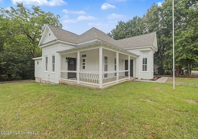 Homes for sale in Wiggins, MS | 103 S 3Rd St, Wiggins, MS 39577 | MLS# 4147211