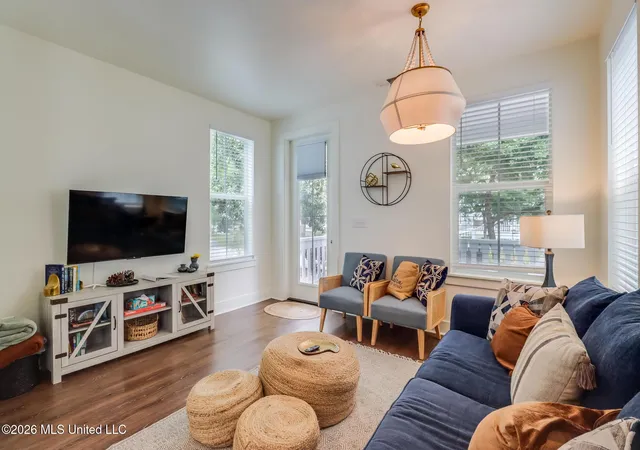 5th image of 2207 Government St, Ocean Springs, MS 39564 | MLS# 4147271
