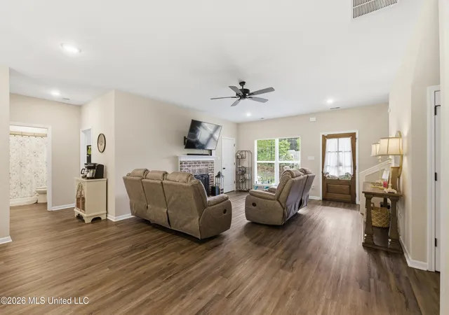 Homes for sale in Coldwater, MS | 205 Clover Cvs, Coldwater, MS 38618 | MLS# 4147994