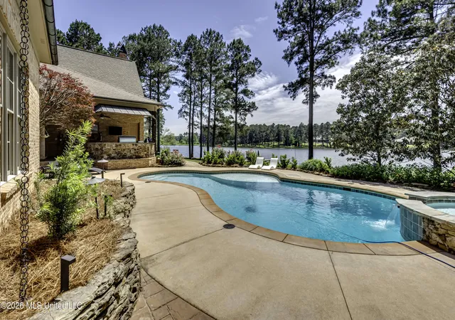 Photo 3 of Single family home for sale at 121 Johnstone Dr, Madison, MS 39110 | MLS# 4147280 | Listing updated on 2026-07-30
