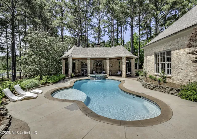 Photo 4 of Single family home for sale at 121 Johnstone Dr, Madison, MS 39110 | MLS# 4147280 | Listing updated on 2026-07-30