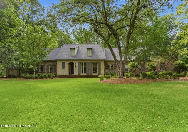 Homes for sale in Hattiesburg, MS | 112 Heatherwood Dr, Hattiesburg, MS 39402 | MLS# 4147349