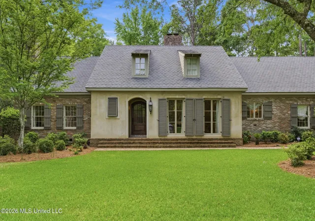 Homes for sale in Hattiesburg, MS | 112 Heatherwood Dr, Hattiesburg, MS 39402 | MLS# 4147349