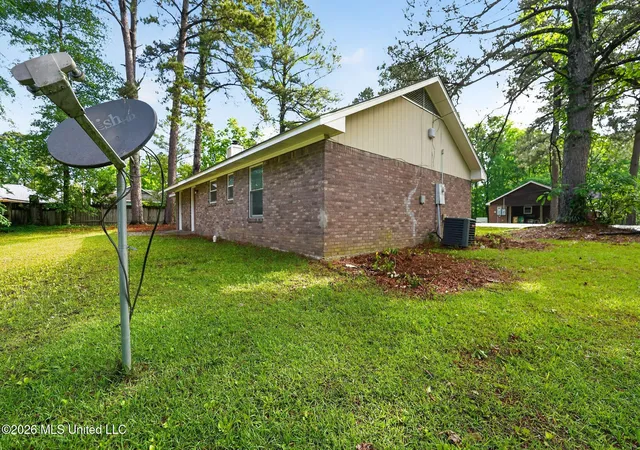 Photo 3 of Single family home for sale at 1418 Cooks, Jackson, MS 39212 | MLS# 4148018 | Listing updated on 2026-09-16