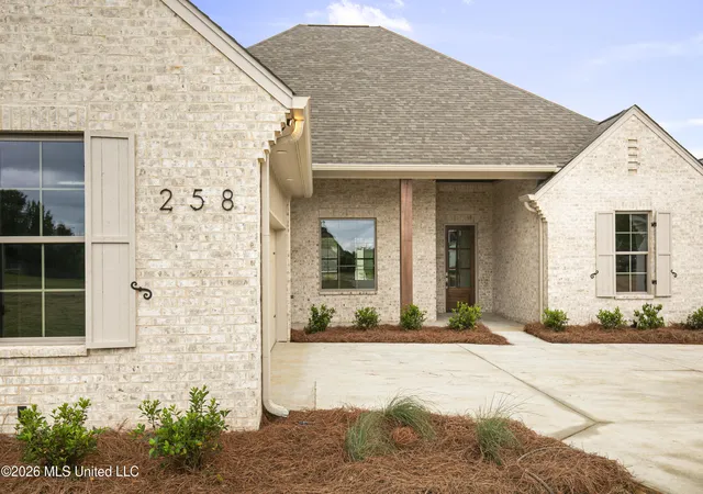 2nd image of 258 Caroline Blvd, Madison, MS 39110 | MLS# 4147621