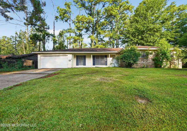 Photo 2 of Sale Pending at 2377 Breckinridge Rd, Jackson, MS 39204 | MLS# 4152598 | Listing updated on 2026-09-08