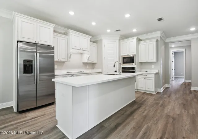 Photo 4 of Sale Pending at 10423 Landon Meadows Dr, Gulfport, MS 39503 | MLS# 4147456 | Listing updated on 2026-08-03