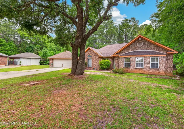 Homes for sale in Gautier, MS | 4925 Forestwood Dr, Gautier, MS 39553 | MLS# 4147934