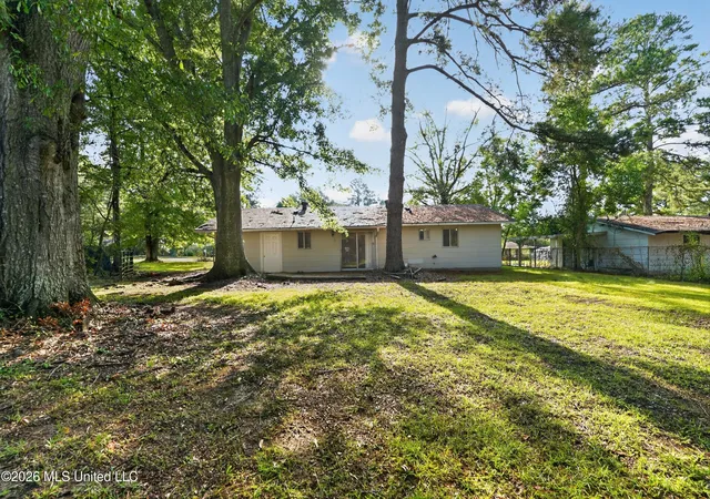 Photo 2 of Single family home for sale at 349 Queen Isabella, Jackson, MS 39209 | MLS# 4148816 | Listing updated on 2026-09-16
