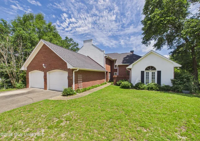 image of 1068 Conley Cir, Ocean Springs, MS 39564 | MLS# 4154007